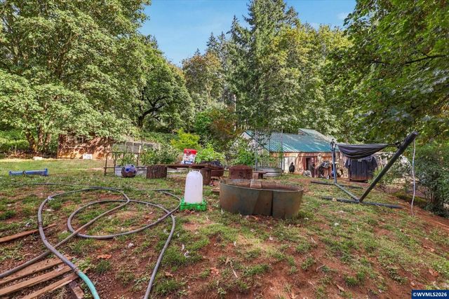 6596 River Rd S, Salem, OR 97306