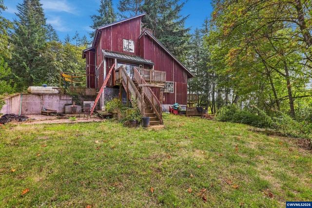 6596 River Rd S, Salem, OR 97306