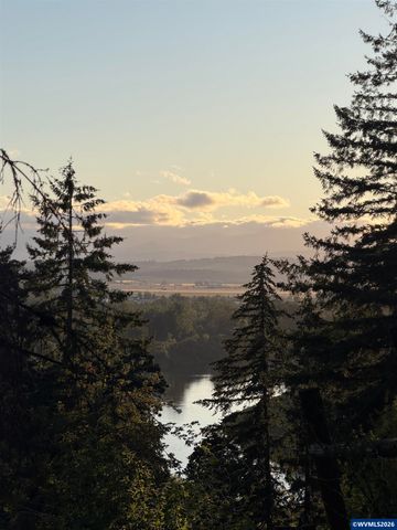 6596 River Rd S, Salem, OR 97306