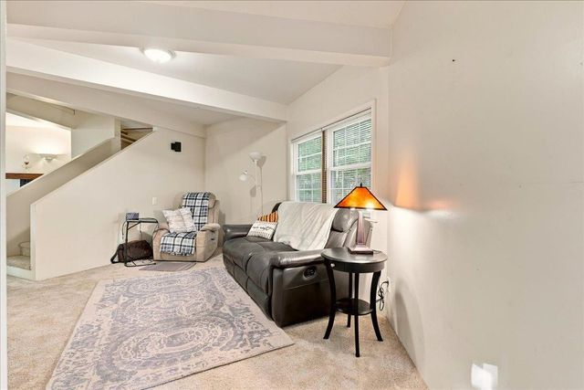 7823 SUPINLICK RIDGE RD, Mt Jackson, VA 22842