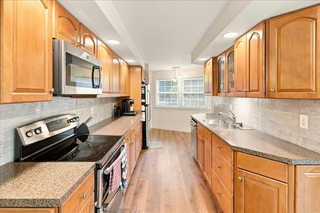 7823 SUPINLICK RIDGE RD, Mt Jackson, VA 22842