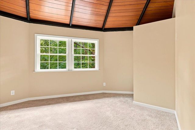 7823 SUPINLICK RIDGE RD, Mt Jackson, VA 22842