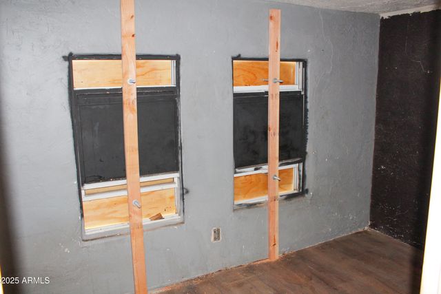 2116 W HADLEY Street, Phoenix, AZ 85009