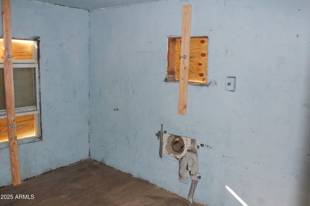 2116 W HADLEY Street, Phoenix, AZ 85009