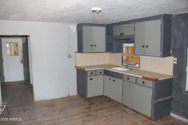 2116 W HADLEY Street, Phoenix, AZ 85009