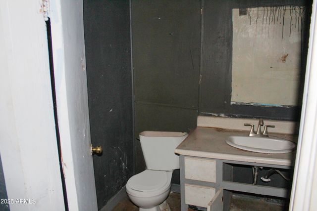 2116 W HADLEY Street, Phoenix, AZ 85009