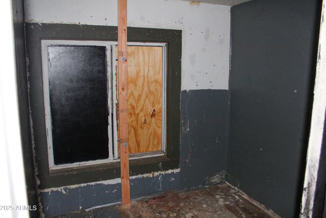 2116 W HADLEY Street, Phoenix, AZ 85009