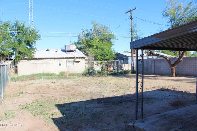 2116 W HADLEY Street, Phoenix, AZ 85009