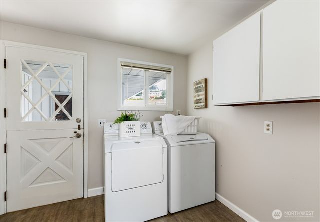 690 Maplewood Loop, Oak Harbor, WA 98277
