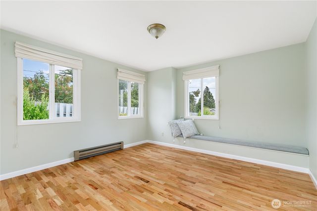 690 Maplewood Loop, Oak Harbor, WA 98277