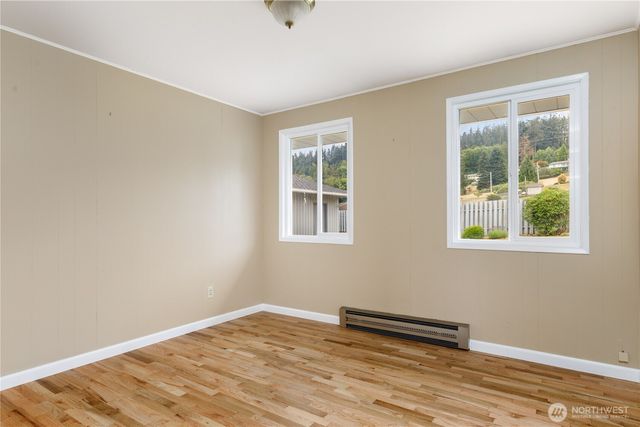 690 Maplewood Loop, Oak Harbor, WA 98277