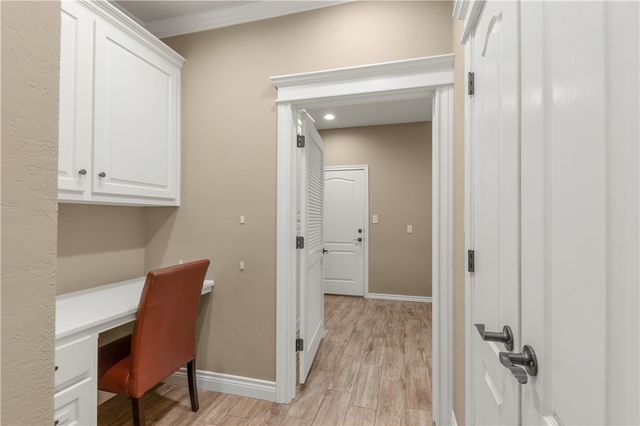 3520 Foxcroft Path, Bryan, TX 77808