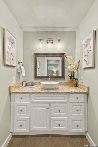 464 Pecan Row, Canyon Lake, TX 78132