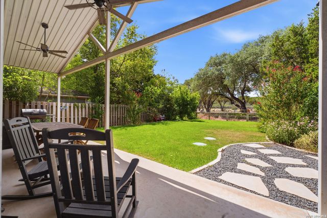 464 Pecan Row, Canyon Lake, TX 78132