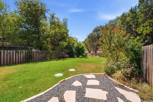 464 Pecan Row, Canyon Lake, TX 78132