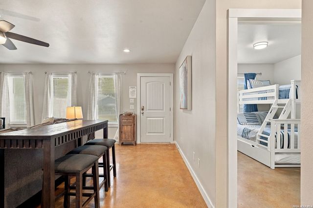 464 Pecan Row, Canyon Lake, TX 78132