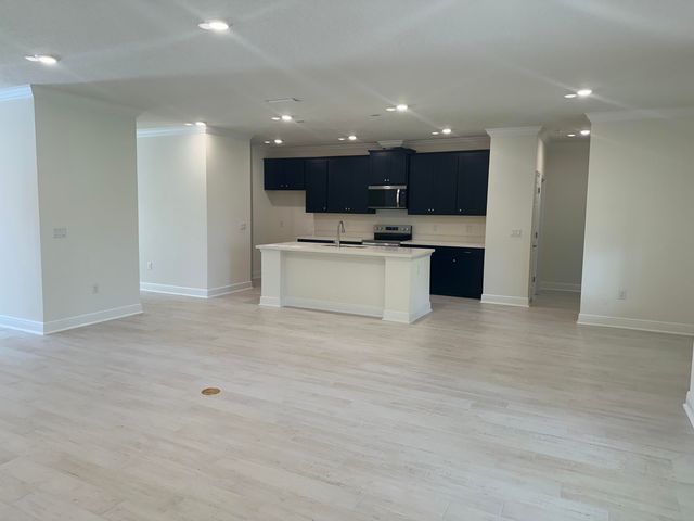 55 Lake Vista Court, Freeport, FL 32439