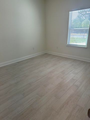 55 Lake Vista Court, Freeport, FL 32439