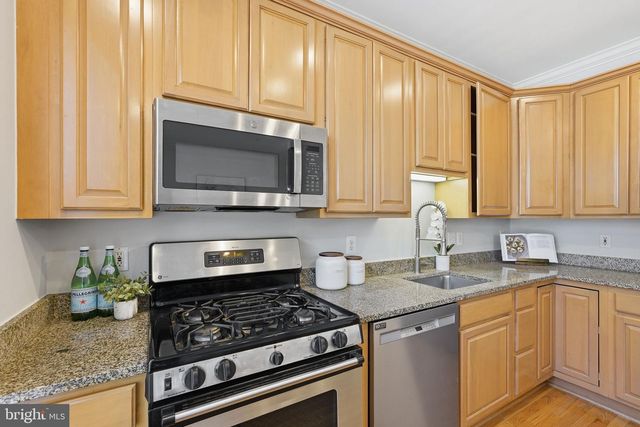 2322 LANGSTON BLVD, Arlington, VA 22201