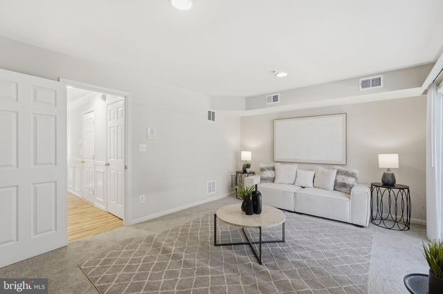 2322 LANGSTON BLVD, Arlington, VA 22201