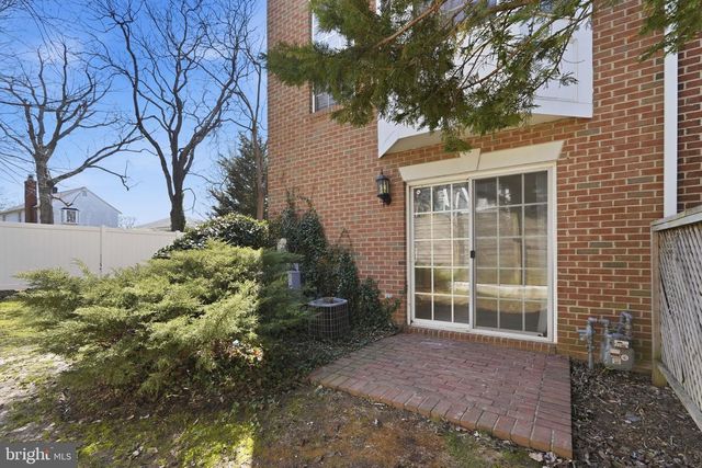 2322 LANGSTON BLVD, Arlington, VA 22201