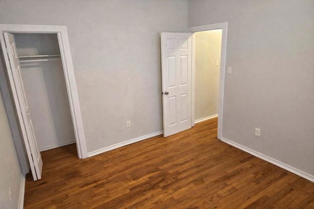 6710 S Merrill Avenue 2W, Chicago, IL 60649