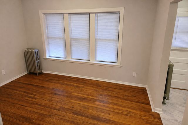 6710 S Merrill Avenue 2W, Chicago, IL 60649