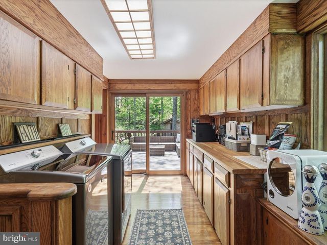 11930 HENDERSON RD, Clifton, VA 20124