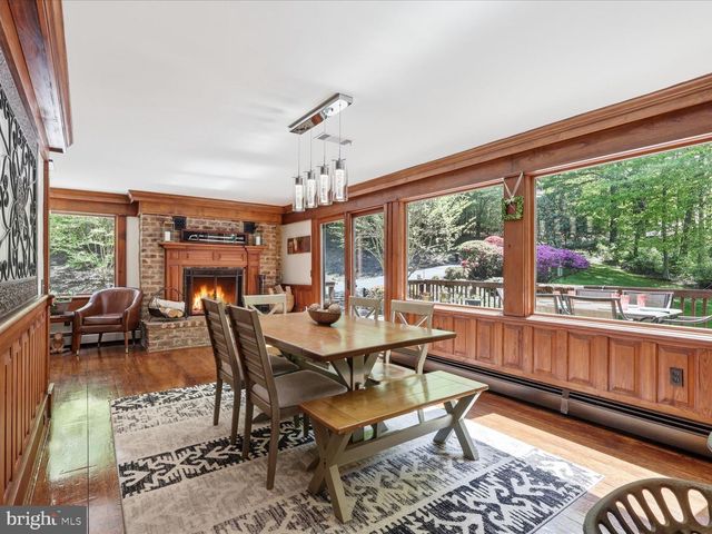 11930 HENDERSON RD, Clifton, VA 20124