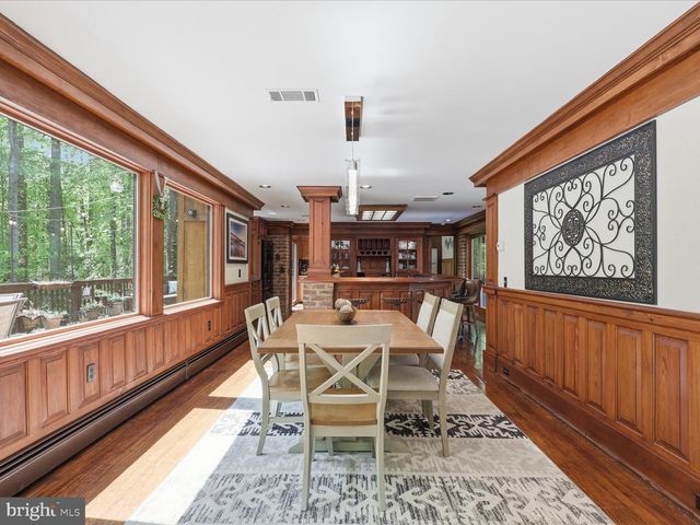 11930 HENDERSON RD, Clifton, VA 20124