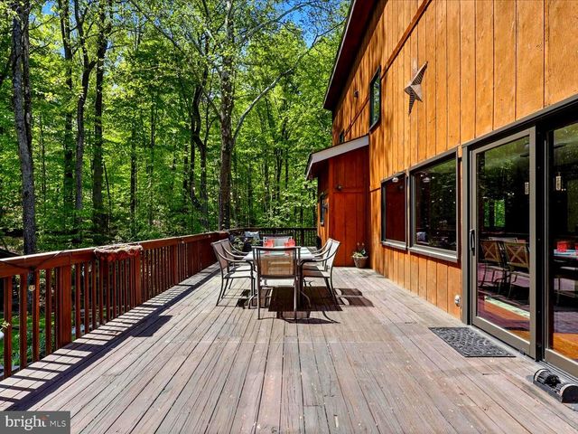 11930 HENDERSON RD, Clifton, VA 20124