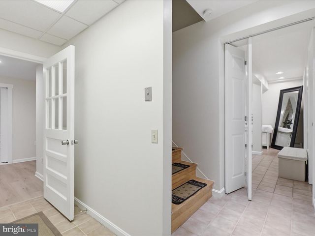 11930 HENDERSON RD, Clifton, VA 20124