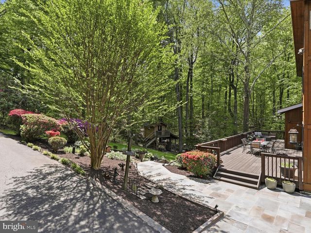 11930 HENDERSON RD, Clifton, VA 20124