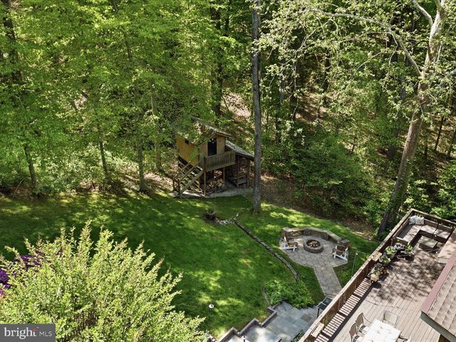 11930 HENDERSON RD, Clifton, VA 20124