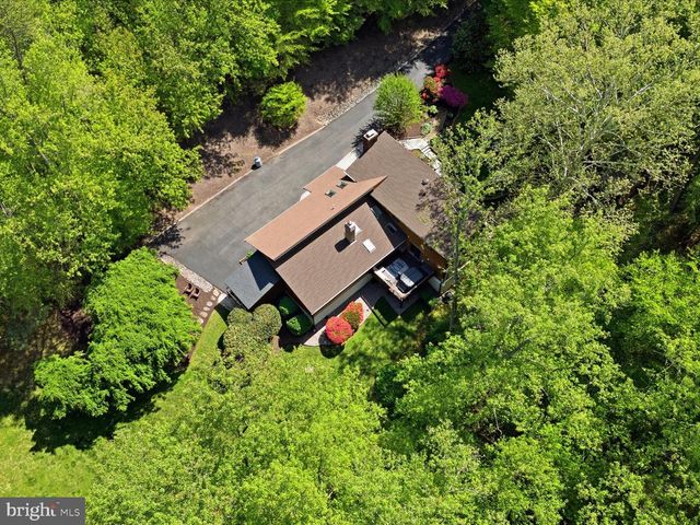11930 HENDERSON RD, Clifton, VA 20124