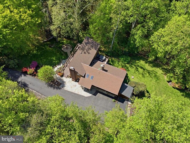 11930 HENDERSON RD, Clifton, VA 20124