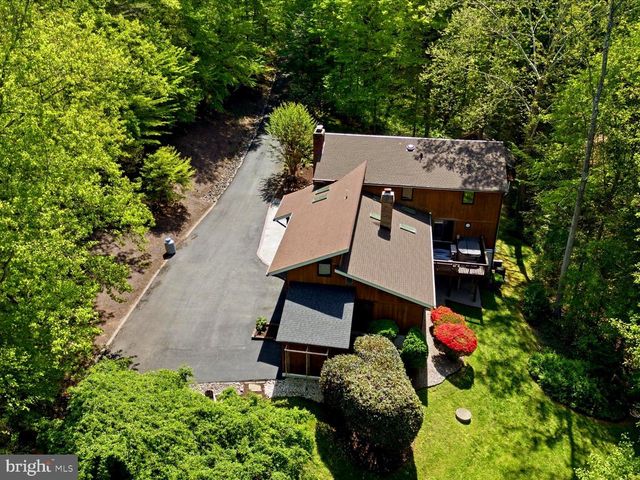 11930 HENDERSON RD, Clifton, VA 20124