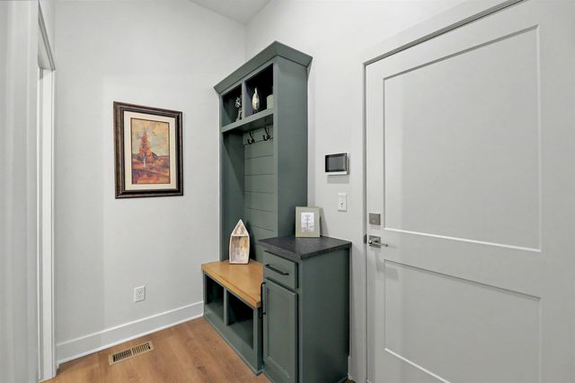 1834 W Harborlight, Wichita, KS 67204