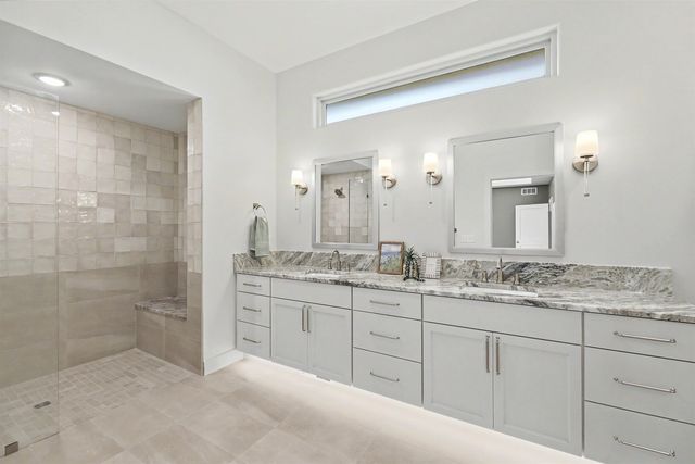 1834 W Harborlight, Wichita, KS 67204