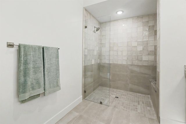 1834 W Harborlight, Wichita, KS 67204