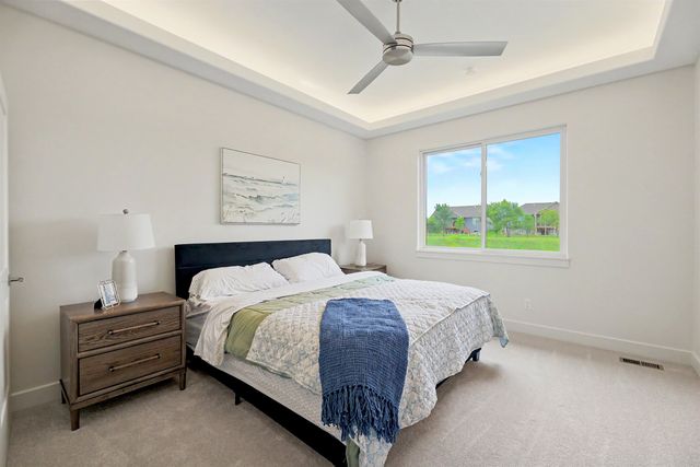 1834 W Harborlight, Wichita, KS 67204
