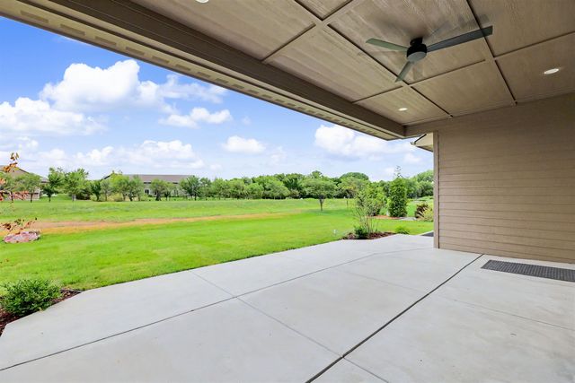 1834 W Harborlight, Wichita, KS 67204