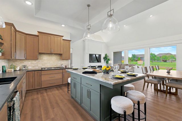 1834 W Harborlight, Wichita, KS 67204