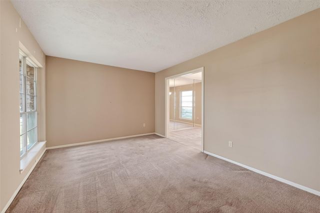 13719 Oakwood Lane, Sugar Land, TX 77498