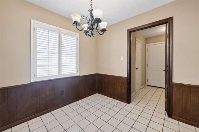 13719 Oakwood Lane, Sugar Land, TX 77498