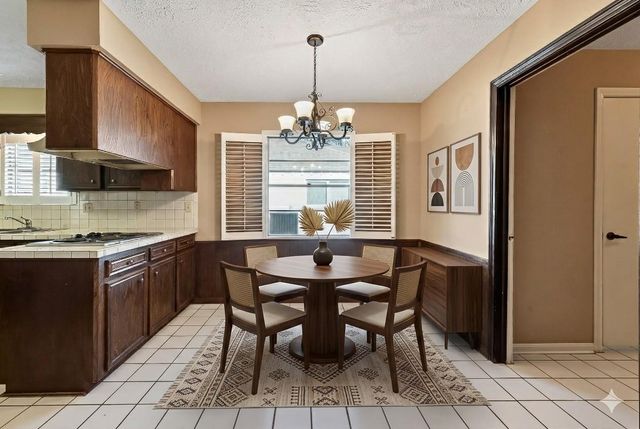 13719 Oakwood Lane, Sugar Land, TX 77498