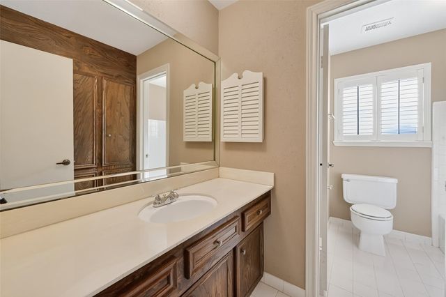 13719 Oakwood Lane, Sugar Land, TX 77498