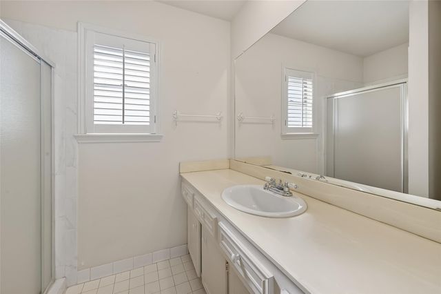 13719 Oakwood Lane, Sugar Land, TX 77498