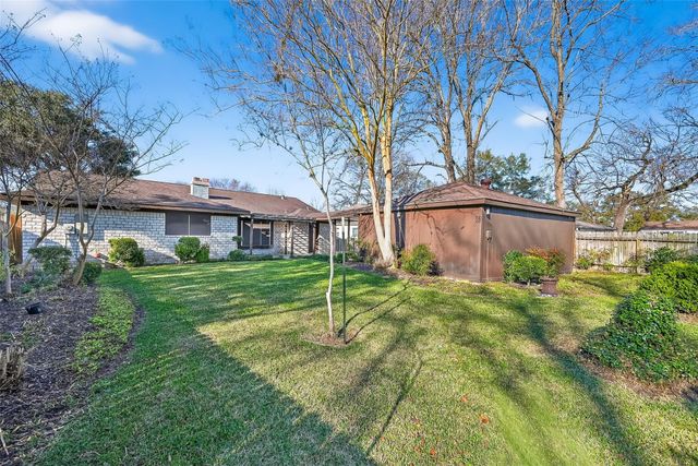 13719 Oakwood Lane, Sugar Land, TX 77498