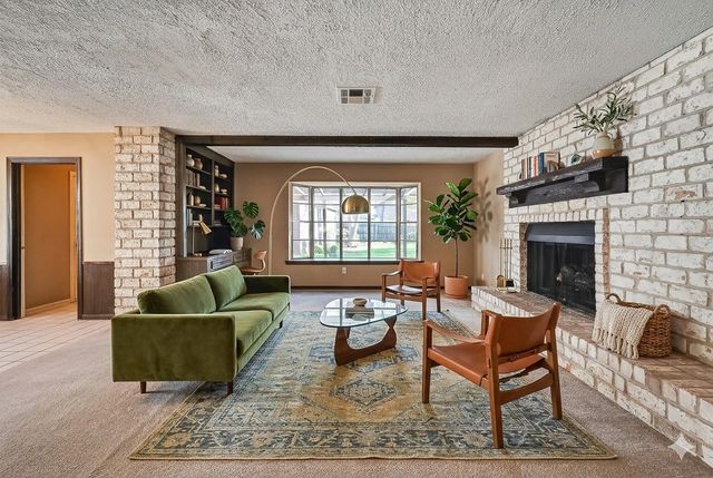 13719 Oakwood Lane, Sugar Land, TX 77498